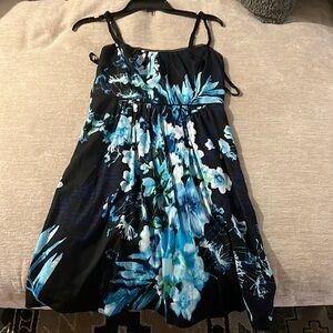 White House Black Market floral dress size 2
